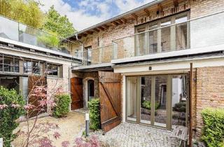 Haus kaufen in 14169 Berlin, Berlin - *** Historische Remise Alte Meierei im Ortskern von Berlin - Zehlendorf ***