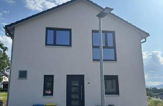 Einfamilienhaus kaufen in 34305 Niedenstein, Niedenstein - Modernes Einfamilienhaus mit Aussicht in Niedenstein