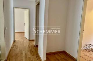 Wohnung kaufen in 79183 Waldkirch, Waldkirch ++ Großzügig und hell! Tolle 4-Zi.-Whg.