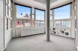 Wohnung kaufen in 27568 Mitte, Zentral wohnen: Stilvolle 2-Zimmer-Wohnung mit Erker und Aufzug in Bremerhaven-Lehe