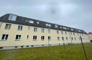 Wohnung kaufen in 12557 Köpenick, Gelegenheit! Moderner Wohnkomfort mit Balkon in begehrter Lage