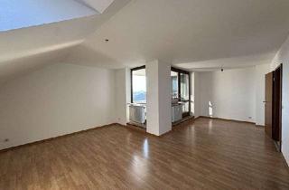 Wohnung kaufen in 83109 Großkarolinenfeld, Sofort verfügbare 2-Zi-Whg. mit geschützter Loggia mit Bergblick, Bahnhofs-Zentrumsnah!