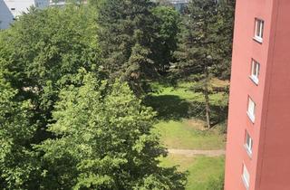 Wohnung kaufen in 65760 Eschborn, TOP LAGE ++ 3 ZIMMER EIGENTUMSWOHNUNG ++ AKTUELL VERMIETET