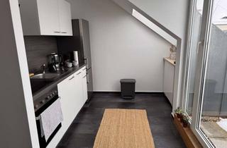 Wohnung mieten in Cöthner Straße, 04155 Gohlis-Süd, Sehr ruhige Dachgeschosswohnung mit eigenem Dachboden und Sonnenbalkon