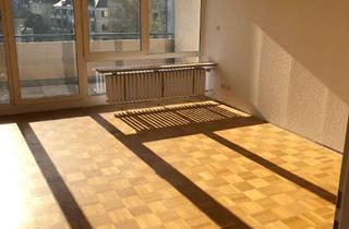 Wohnung mieten in 97688 Bad Kissingen, Aparte 3-Zimmerwohnung in zentraler Lage mit Balkon u. Vollholzparkett