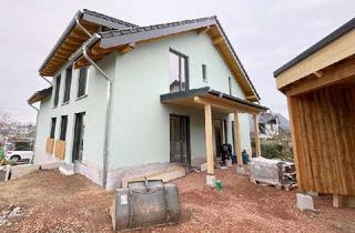 Wohnung mieten in 65510 Hünstetten, A+ Neubau mit Fernblick & Balkon in Wallrabenstein!