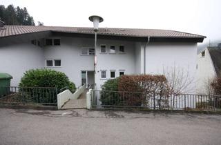 Wohnung mieten in Hohenackerstraße 26, 75323 Bad Wildbad, geräumige 2-Zimmer Wohnung in ruhiger Lage