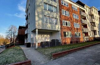 Wohnung mieten in Rendsburger Landstr. 116, 24113 Hassee, Helle 3-Zimmer-Whg. mit Balkon // Rendsburger Landstraße, Kiel-Hassee