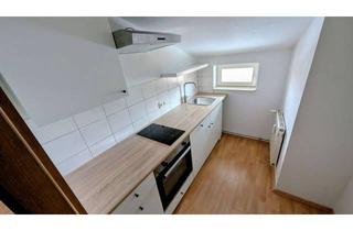 Wohnung mieten in Zierker Str 14, 17235 Neustrelitz, Attraktive Singlewohnung 2-Zimmer im DG mit Küche, Seeblick und Stellplatz