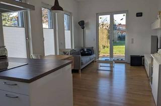 Wohnung mieten in Neuer Weg 1B, 12587 Friedrichshagen, 2,5-Raum-Wohnung (1 Schlafzimmer) mit riesen Garten am Wasser in Friedrichshagen (Köpenick), Berlin