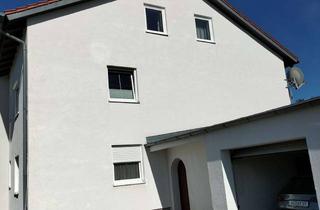 Wohnung mieten in Weningstraße, 84503 Altötting, Helle 2-Zimmer Dachgeschosswohnung in Altötting