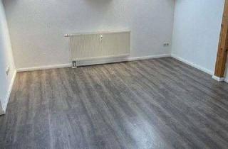 Wohnung mieten in Schlossstraße 13, 08056 Zwickau, Schöne 3-Raum-DG-Wohnung zentral gelegen in der Schloßstrasse 13 ab April 2026 frei