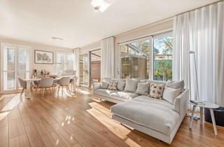 Doppelhaushälfte kaufen in 14169 Zehlendorf, Exklusive Doppelhaushälfte in geschützter Wohnanlage