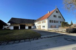 Bauernhaus kaufen in 86869 Oberostendorf, Historischer Bauernhof mit Stadl und Nebengebäude in zentraler Ortslage