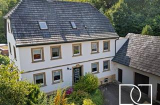 Haus kaufen in 95326 Kulmbach, 1.680m² Grundstücksfläche! Gepflegtes Landhaus in ruhiger Lage mit zahlreichen Nebengebäuden