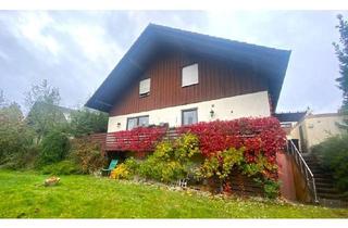 Haus kaufen in 95445 Roter Hügel, Vielseitiges Wohnhaus mit drei Wohneinheitenin gefragter Lage am Roten Hügel