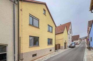 Haus kaufen in 97753 Karlstadt, Viel Haus, viel Potenzial – Zweifamilienhaus mit Scheune für handwerklich geschickte Selbermacher