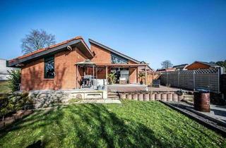 Einfamilienhaus kaufen in 21706 Drochtersen, Charmantes freistehendes Einfamilienhaus nahe Elbstrand mit Doppelgarage - provisionsfrei