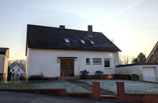 Einfamilienhaus kaufen in 37603 Holzminden, Modernisiertes Einfamilienhaus mit großem Garten, stilvoller Terrasse und Garage in Holzminden