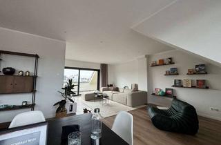 Wohnung mieten in Karolingerring, 50678 Altstadt-Süd, Kernsanierte 3-Zimmer Maisonettewohnung mit Balkon, Terrasse und Einbauküche im Herzen von Köln!