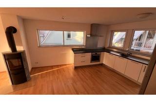 Wohnung mieten in 88400 Biberach, Stilvolle 3,5 Zimmer Maisonette-Wohnung mit 2 Balkone im Stadtzentrum Biberach