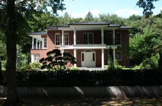 Villa kaufen in Diestelstraße 16b, 22397 Wohldorf-Ohlstedt, Exklusive 8-Zimmer Villa in Hamburg-Wohldorf-Ohlstedt mit 341 m² Wohnfläche