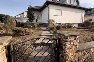 Einfamilienhaus kaufen in Bergstraße 13, 65555 Limburg, Geräumiges Einfamilienhaus in Limburg-Offheim