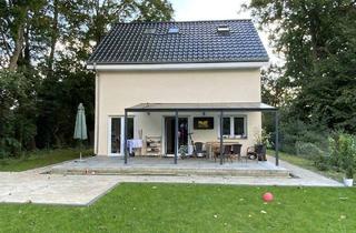 Einfamilienhaus kaufen in An der Wuhle, 12683 Berlin, Berlin / Biesdorf - NEUER PREIS! Berlin-Biesdorf: mass. EFH direkt an der Wuhle mit Pool auf 579m² Grst., Bj. 2022
