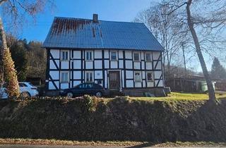 Haus kaufen in 57399 Kirchhundem, Kirchhundem - Handwerker- Juwel mit Rendite- Option auf 1.487qm Anwesen