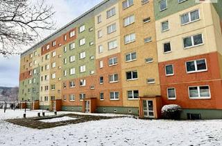 Wohnung kaufen in 09456 Annaberg-Buchholz, Teilsanierte 3-Raum-Eigentumswohnung in Annaberg: Eigennutzung oder Kapitalanlage!