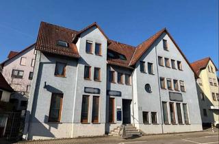 Wohnung kaufen in 74538 Rosengarten, Vom Praxisraum zum Wohnraum - vielseitige Immobilie!