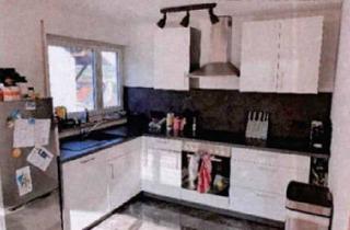 Wohnung kaufen in 71729 Erdmannhausen, GEPFLEGTE 3-ZIMMER-EIGENTUMSWOHNUNG MIT STELLPLATZ IN ZENTRALER LAGE VON ERDMANNHAUSEN