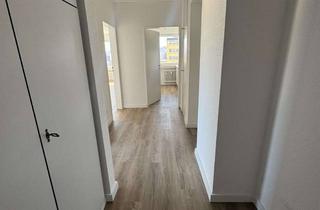 Wohnung mieten in Florastraße 56, 42553 Velbert, Helle 3-Zimmer Wohnung mit Balkon im 4. OG in Velbert