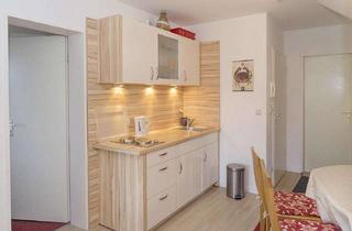 Wohnung mieten in Rosenhain 11, 23669 Timmendorfer Strand, Charmante 2,5-Zimmer Wohnung mit Balkon in Timmendorfer Strand