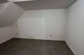 Wohnung mieten in Kölner Str. 18, 51789 Lindlar, Gepflegte 2-Zimmer Dachgeschosswohnung mit Balkon in Lindlar