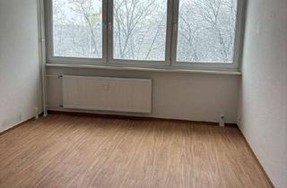 Wohnung mieten in Woldegker Straße 30, 17033 Katharinenviertel, Ihr neues Zuhause wartet - 1 Kaltmiete sparen - Wohnungsnummer 0302