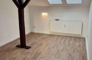 Wohnung mieten in Hildesheimer Str. 62, 30880 Laatzen, Moderne 1-Zimmer-Wohnung im Dachgeschoss