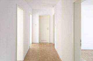 Wohnung mieten in Steeler Straße 288, 45138 Huttrop, Top sanierte, perfekt geschnittene 3-Zimmer-Wohnung mit Einbauküche und Balkon in Essen