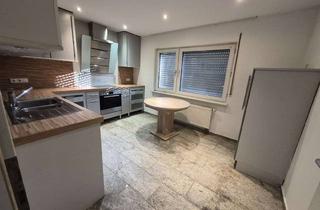 Wohnung mieten in Bergstraße 14, 63543 Neuberg, Großzügige Maisonette-Wohnung mit Balkon & separatem Büro