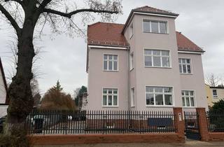 Wohnung mieten in Lemkestraße 182, 12623 Mahlsdorf, Charmante Altbaustadtvilla stilvoll modernisiert