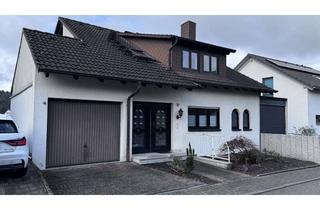 Wohnung mieten in Am Berg 51, 76228 Grünwettersbach, Großzügige 2-ZKB-Wohnung mit Abstellraum, Terrasse, Garten, Doppelparkerstellplatz in ruhiger Lage