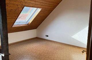 WG-Zimmer mieten in Zum Lahnberg 21, 35043 Marburg, Bauerbach WG-Zimmer in Dachgeschosswohnung