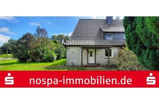 Doppelhaushälfte kaufen in 24799 Meggerdorf, Doppelhaushälfte mit Garage, Gartenlaube und großem Grundstück!