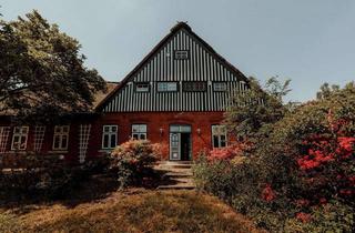 Haus kaufen in 25370 Seester, Märchenhaftes reetgedecktes Landhaus mit 8.800 m² Grundstück - Leben wie in Bullerbü, nahe Elmshorn