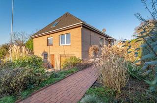 Einfamilienhaus kaufen in 21706 Drochtersen, Großes Einfamilienhaus in ruhiger Lage mit Ausbaureserve!