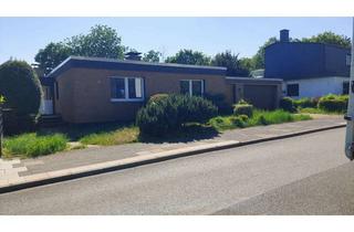 Haus kaufen in 45699 Herten, Freistehender Bungalow mit zwei Ebenen!