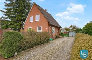 Einfamilienhaus kaufen in 24321 Helmstorf, Einfamilienhaus in ruhiger Dorflage- lassen Sie Ihre Ideen Wirklichkeit werden