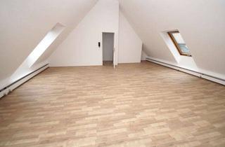 Wohnung mieten in Markt 13, 04600 Altenburg, großzügige 3-Zi-Maisonette-Whg mit BALKON direkt am Markt
