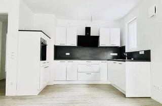 Haus mieten in Lübecker Landstraße, 23795 Bad Segeberg, Doppelhaushälfte mit gehobener Innenausstattung und EBK in Bad Segeberg