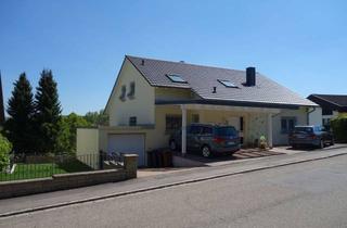 Haus mieten in Am Roten Mäuerle, 75181 Eutingen, Schönes, gepflegtes Haus, 10 Zimmer, Büro / ELW, großer Garten. Sehr geringe Nebenkosten!